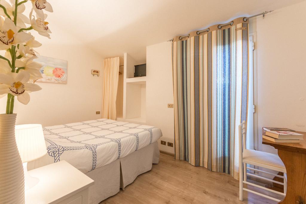 B&B Livia Кастильоне дела Пеская Екстериор снимка